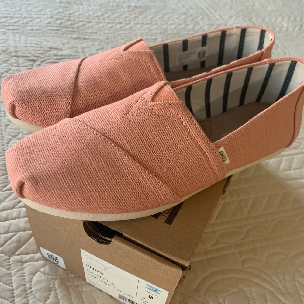 Toms